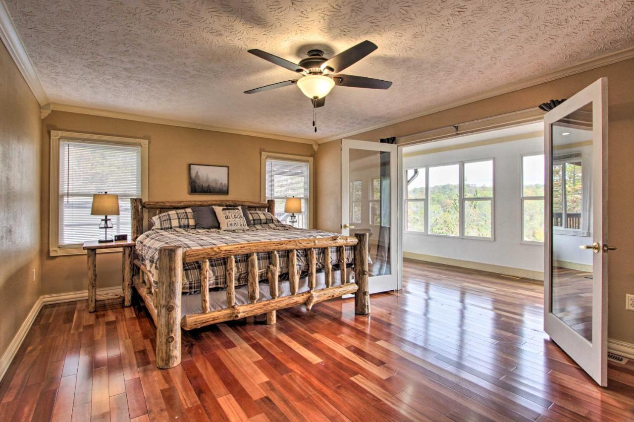 Luxe With Covered Pool And Smoky Mountain Vistas Casa de Férias Sevierville